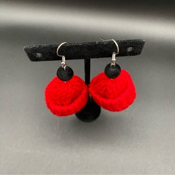 Hand knit Christmas Holiday Red and Black Toque Hat Earrings - Picture 7 of 8